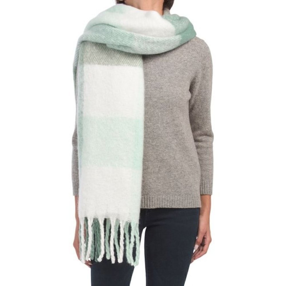 2- piece Oversized Buffalo Plaid Scarf With Slippers Sage | XL